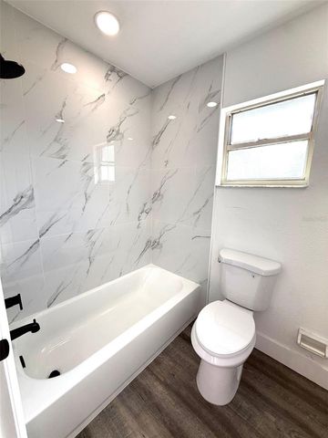 1415 24TH STREET E, Bradenton, FL 34208