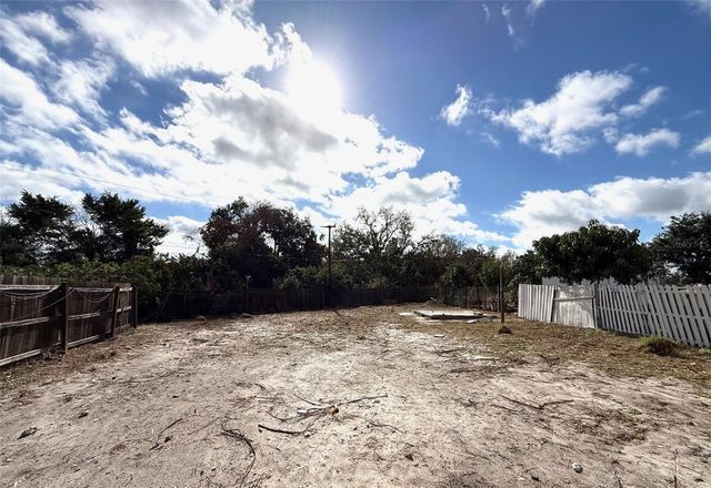 1415 24TH STREET E, Bradenton, FL 34208