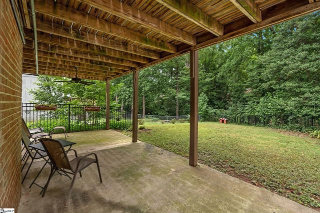 12 E Indian Trail, Taylors, SC 29687