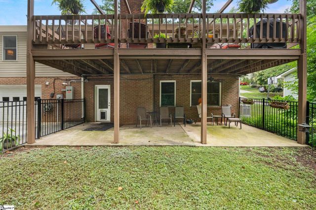 12 E Indian Trail, Taylors, SC 29687