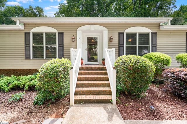 12 E Indian Trail, Taylors, SC 29687