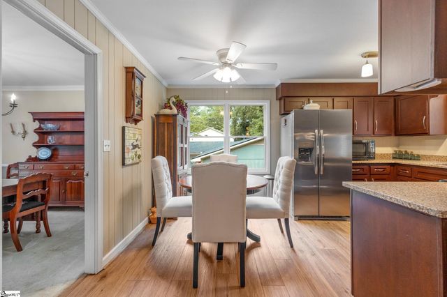 12 E Indian Trail, Taylors, SC 29687