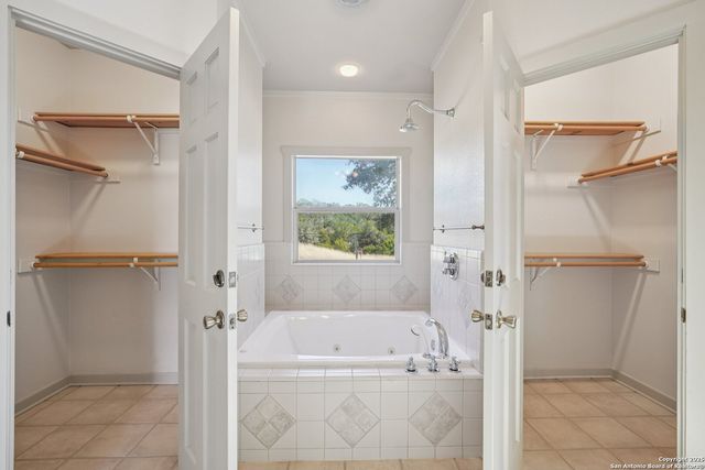 174 Cedar Rock Trail, Hunt, TX 78024