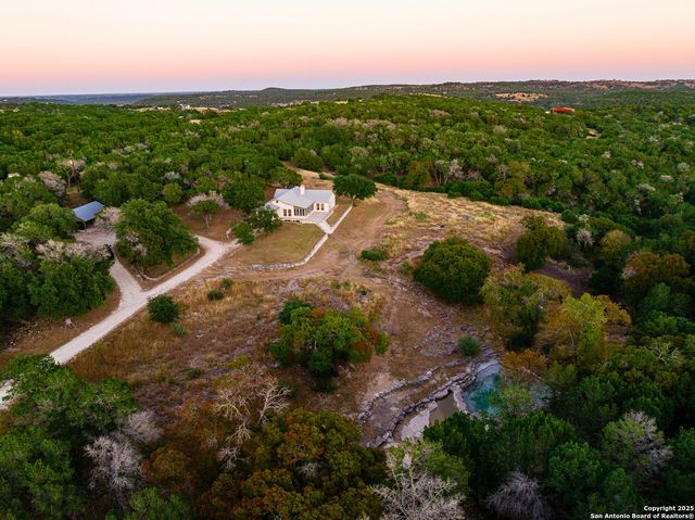 174 Cedar Rock Trail, Hunt, TX 78024