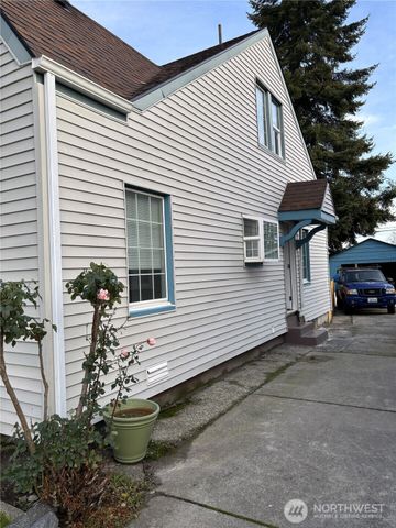 5229 S Thompson Avenue, Tacoma, WA 98408