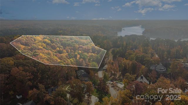 233a Greenbay Road, Mooresville, NC 28117