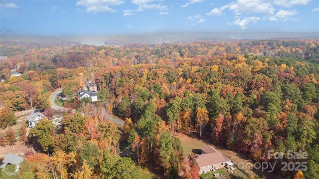 233a Greenbay Road, Mooresville, NC 28117