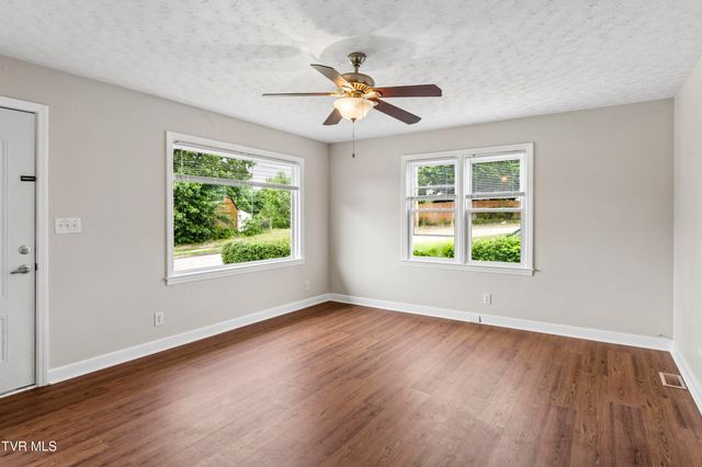 1457 Belmont Drive, Kingsport, TN 37664