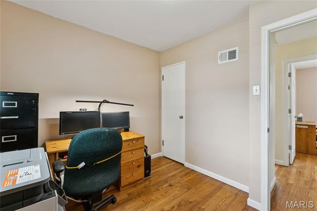 9516 Marbob Drive, St Louis, MO 63123