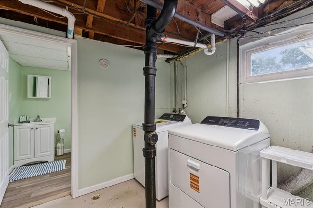 9516 Marbob Drive, St Louis, MO 63123
