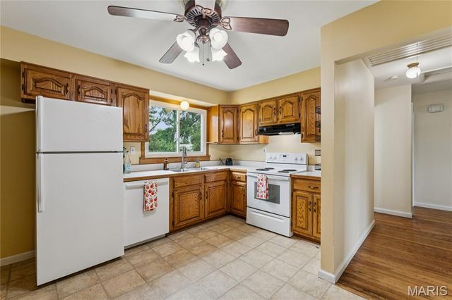 9516 Marbob Drive, St Louis, MO 63123