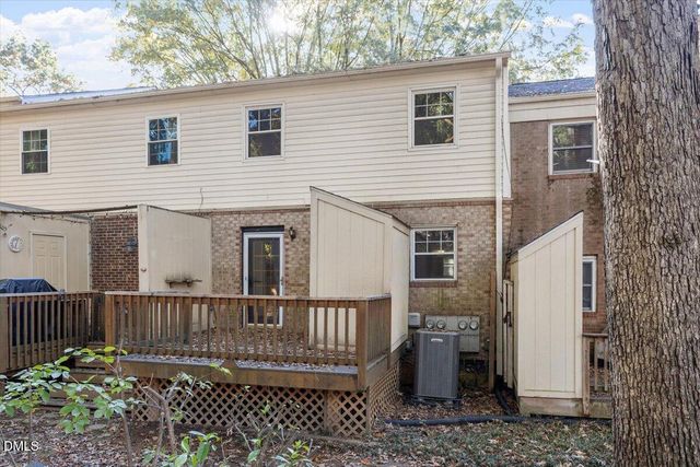 6379 New Market Way, Raleigh, NC 27615