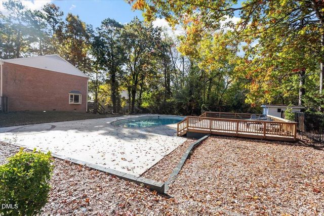 6379 New Market Way, Raleigh, NC 27615