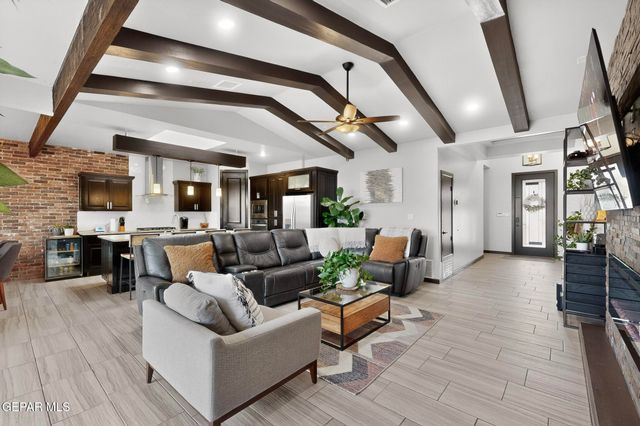 14737 HOLLY SPRINGS Avenue, El Paso, TX 79938