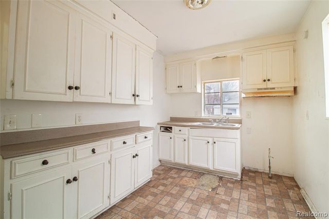 5298 Neff Avenue, Detroit, MI 48224