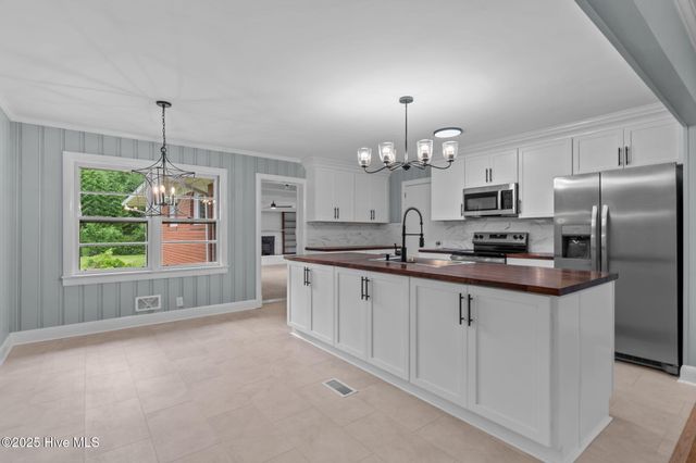 3941 Halifax Road, Wilmington, NC 28403