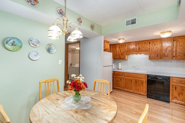 4920 W 134th Court 207, Crestwood, IL 60418