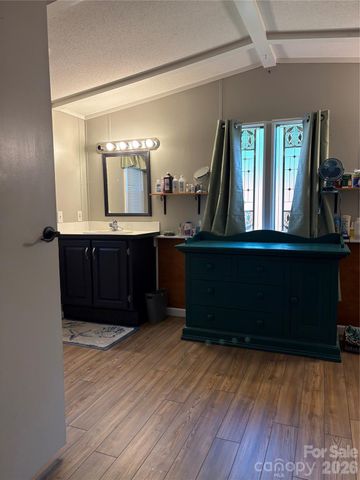 729 Don Felmet Road 2, Marshall, NC 28753