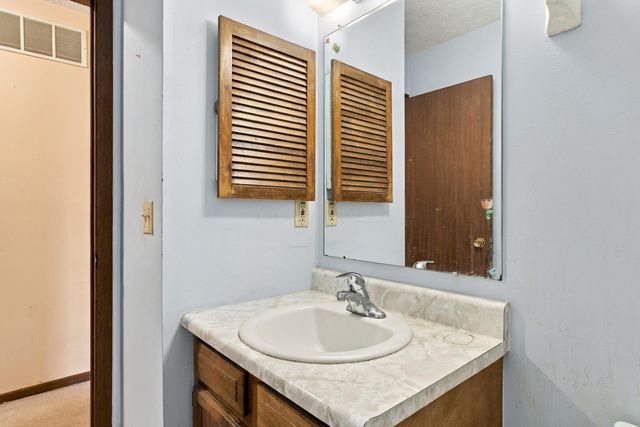 3167 Islington Court, Reynoldsburg, OH 43068