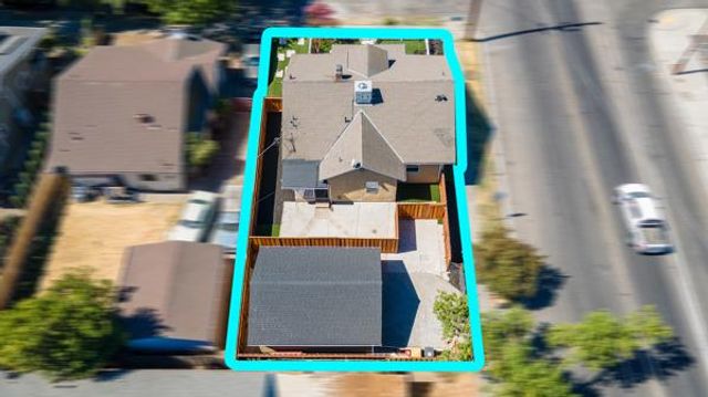 1446 N Edison St, Stockton, CA 95203