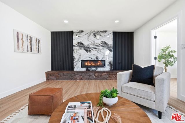 11934 S Van Ness Avenue, Hawthorne, CA 90250