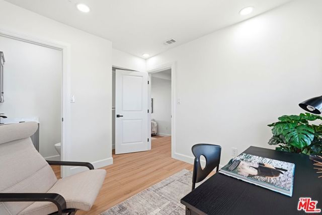 11934 S Van Ness Avenue, Hawthorne, CA 90250