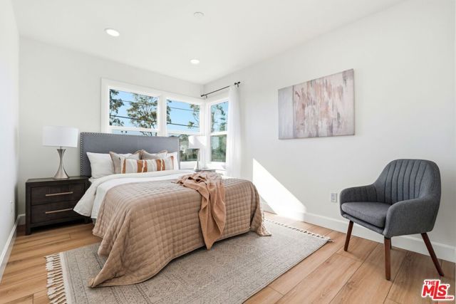 11934 S Van Ness Avenue, Hawthorne, CA 90250