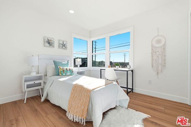 11934 S Van Ness Avenue, Hawthorne, CA 90250