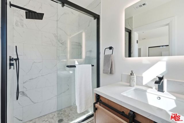 11934 S Van Ness Avenue, Hawthorne, CA 90250