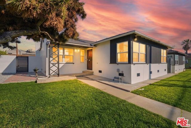 11934 S Van Ness Avenue, Hawthorne, CA 90250