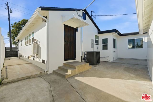 11934 S Van Ness Avenue, Hawthorne, CA 90250