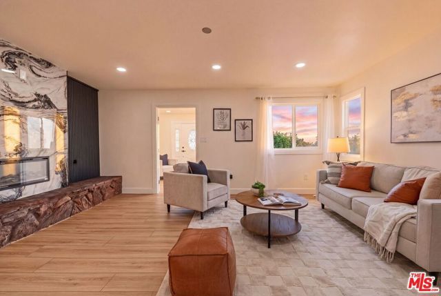 11934 S Van Ness Avenue, Hawthorne, CA 90250