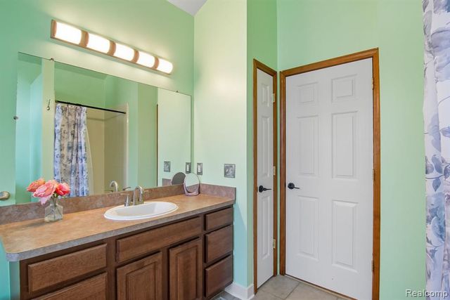 511 State Street, Oxford, MI 48371