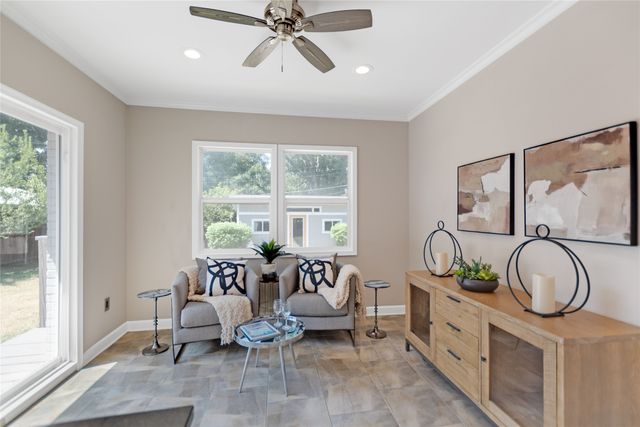 5423 Stoneleigh Avenue, Dallas, TX 75235
