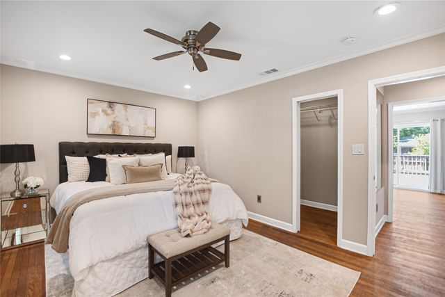 5423 Stoneleigh Avenue, Dallas, TX 75235