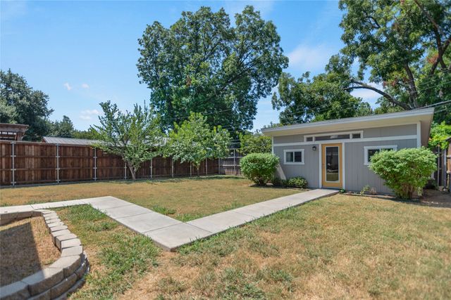 5423 Stoneleigh Avenue, Dallas, TX 75235