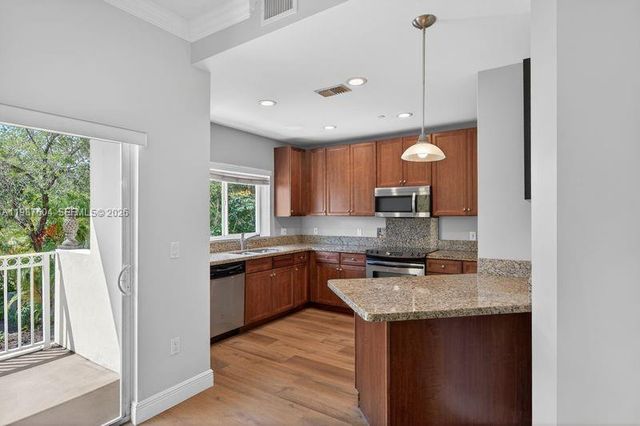630 SE 15th St 5, Fort Lauderdale, FL 33316