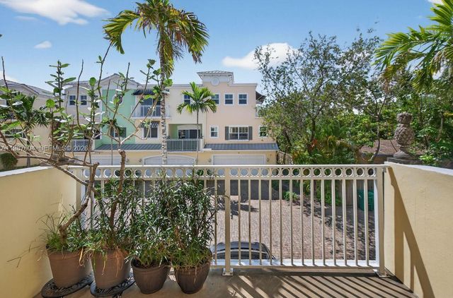 630 SE 15th St 5, Fort Lauderdale, FL 33316