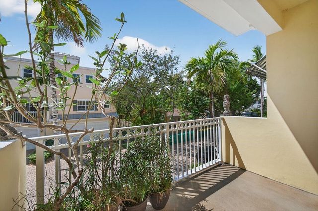 630 SE 15th St 5, Fort Lauderdale, FL 33316