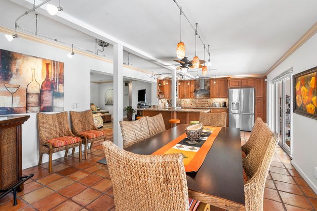 2330 NE 48th Street NE, Lighthouse Point, FL 33064