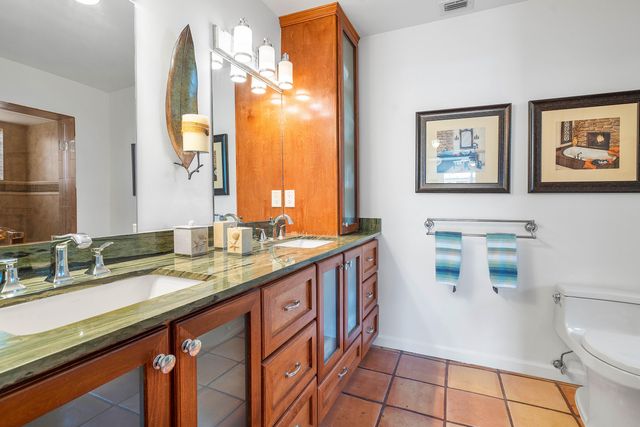 2330 NE 48th Street NE, Lighthouse Point, FL 33064