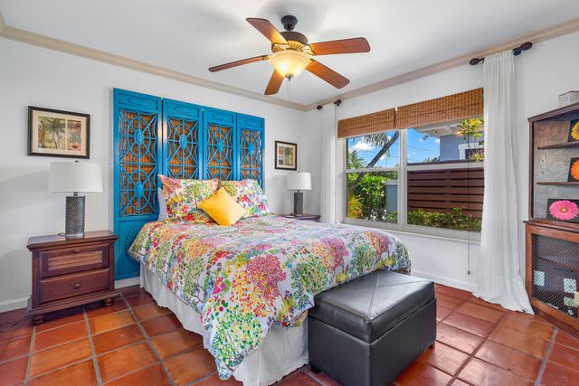 2330 NE 48th Street NE, Lighthouse Point, FL 33064