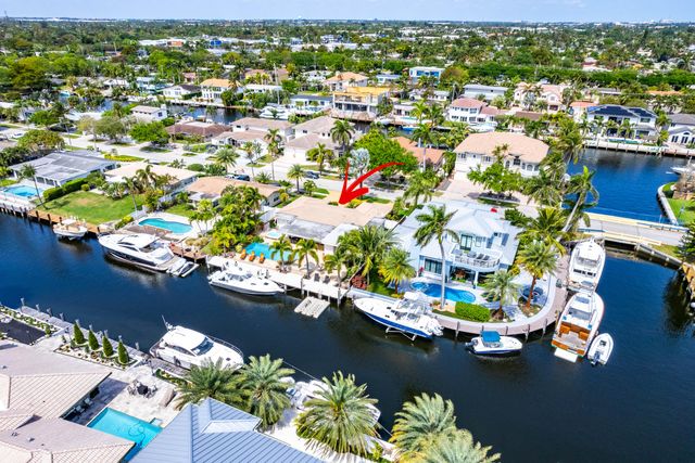 2330 NE 48th Street NE, Lighthouse Point, FL 33064