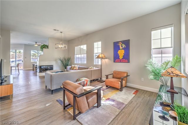 10104 Pinnacle View Place, Las Vegas, NV 89134