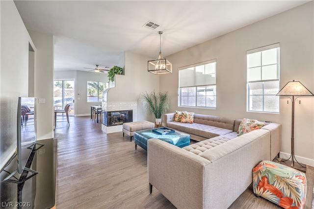 10104 Pinnacle View Place, Las Vegas, NV 89134