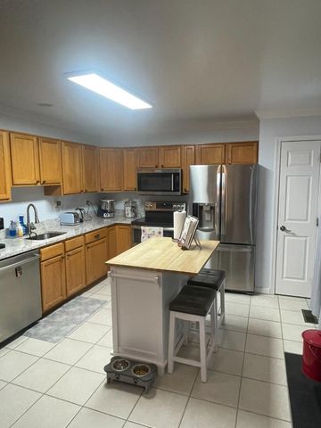35935 CLOVER TER, Round Hill, VA 20141