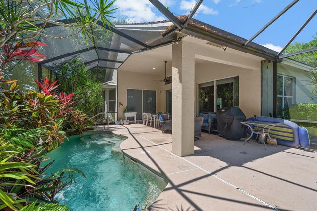 7154 Hawks View Trail, Port St. Lucie, FL 34986