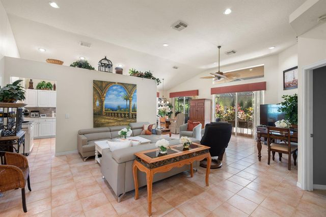 7154 Hawks View Trail, Port St. Lucie, FL 34986