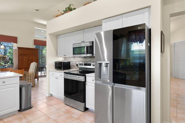 7154 Hawks View Trail, Port St. Lucie, FL 34986