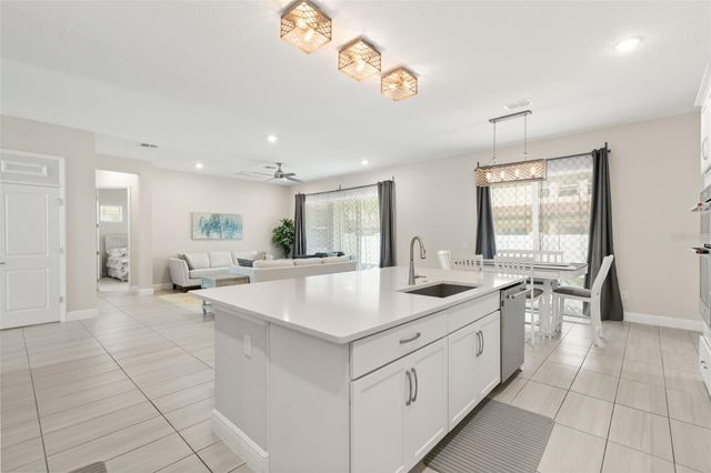 8373 LUDINGTON CIRCLE, Orlando, FL 32836